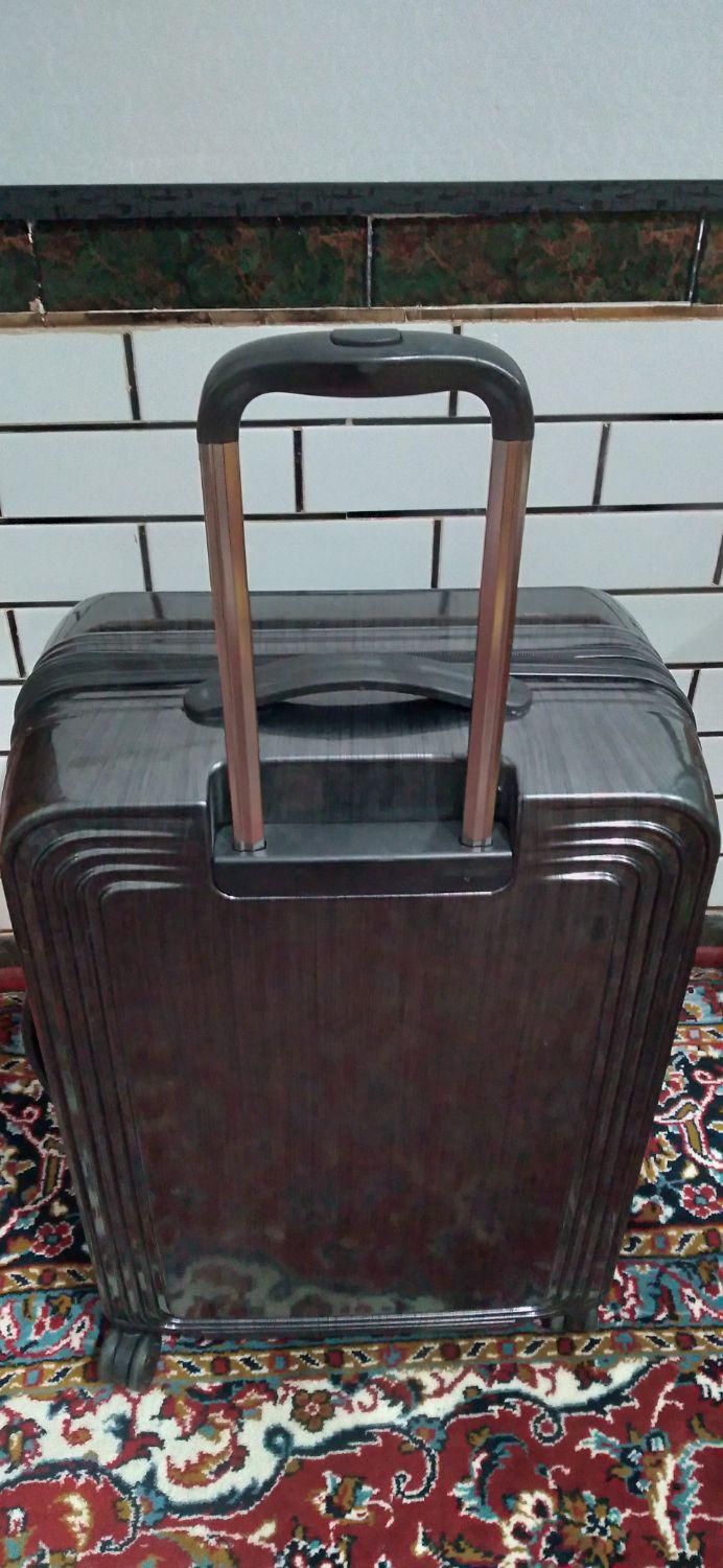 چمدان خارجی|کیف، کفش، کمربند|دزفول, |دیوار