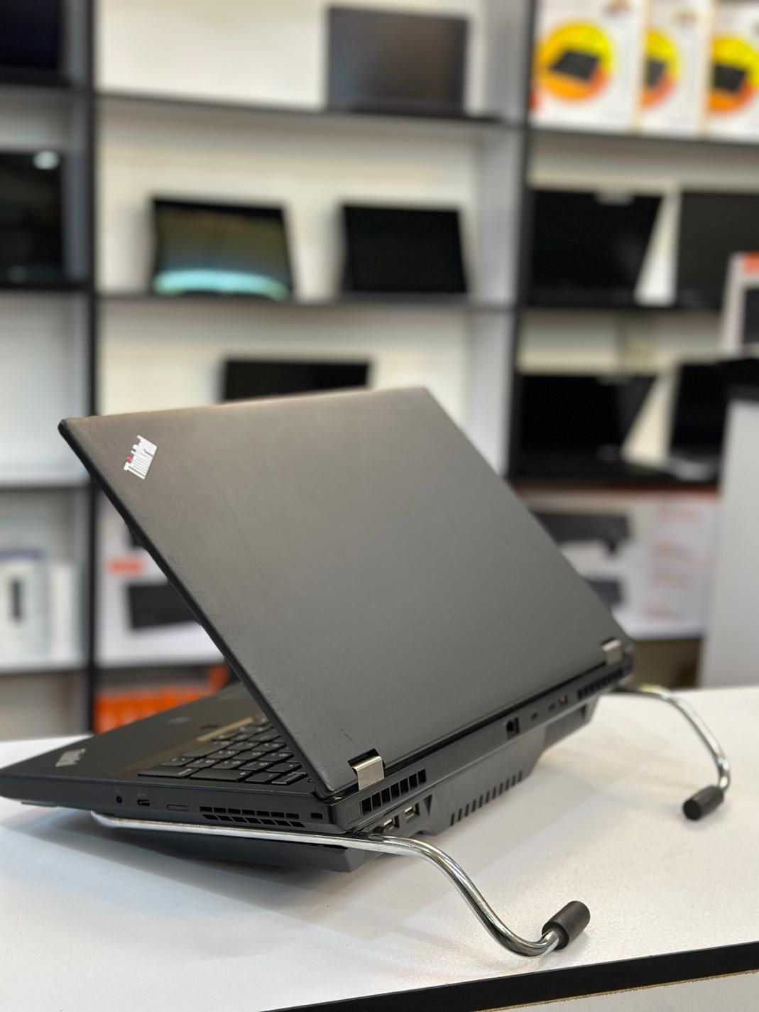 لپتاپ صنعتی / lenovo p53 / i9 / 8gb گرافیک|رایانه همراه|اصفهان, درب کوشک|دیوار