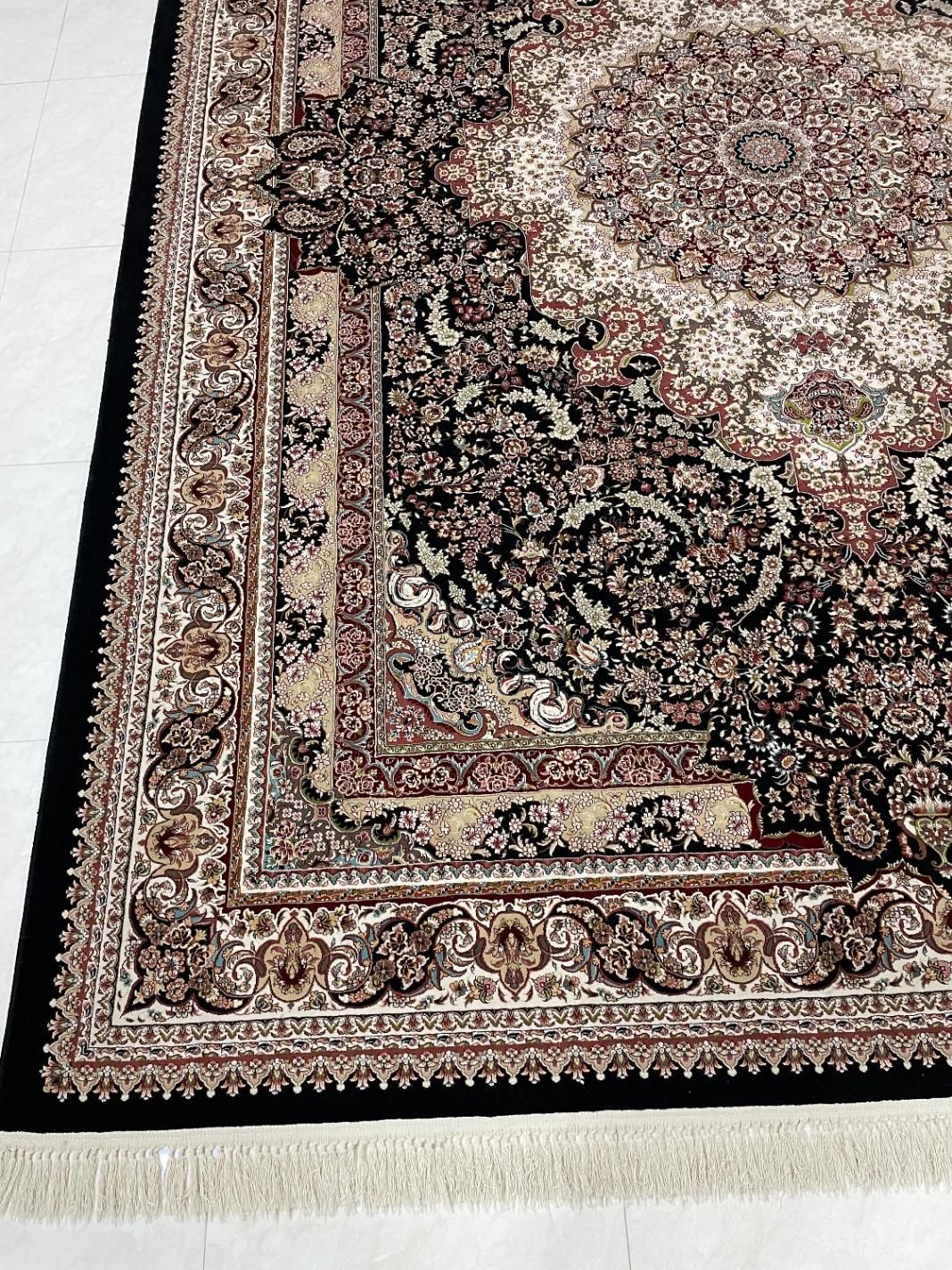 ۲ تخته فرش ۱۲ متری ۷۰۰ شانه|فرش|شیروان (خراسان), |دیوار