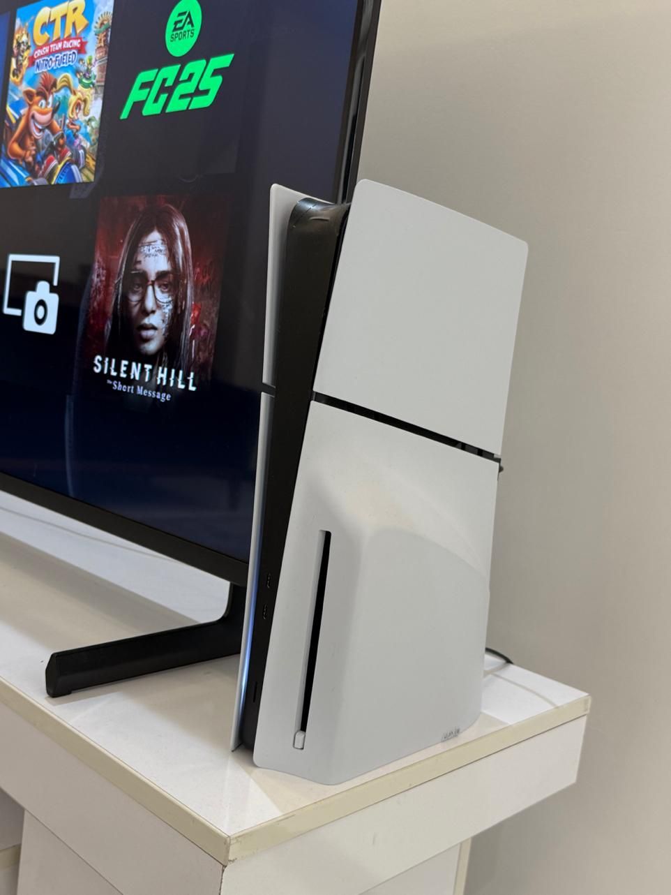 Ps5 Slim دیسک خور اروپا با دسته اضافه و پایه شارژر|کنسول، بازی ویدئویی و آنلاین|تهران, مجیدآباد|دیوار