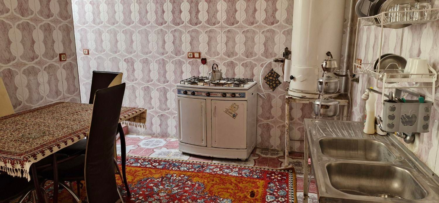 اجاره روزانه و هفتگی سوئیت حیاط دار مرودشت|اجارهٔ کوتاه‌مدت آپارتمان و سوئیت|مرودشت, شهرک مهدیه|دیوار