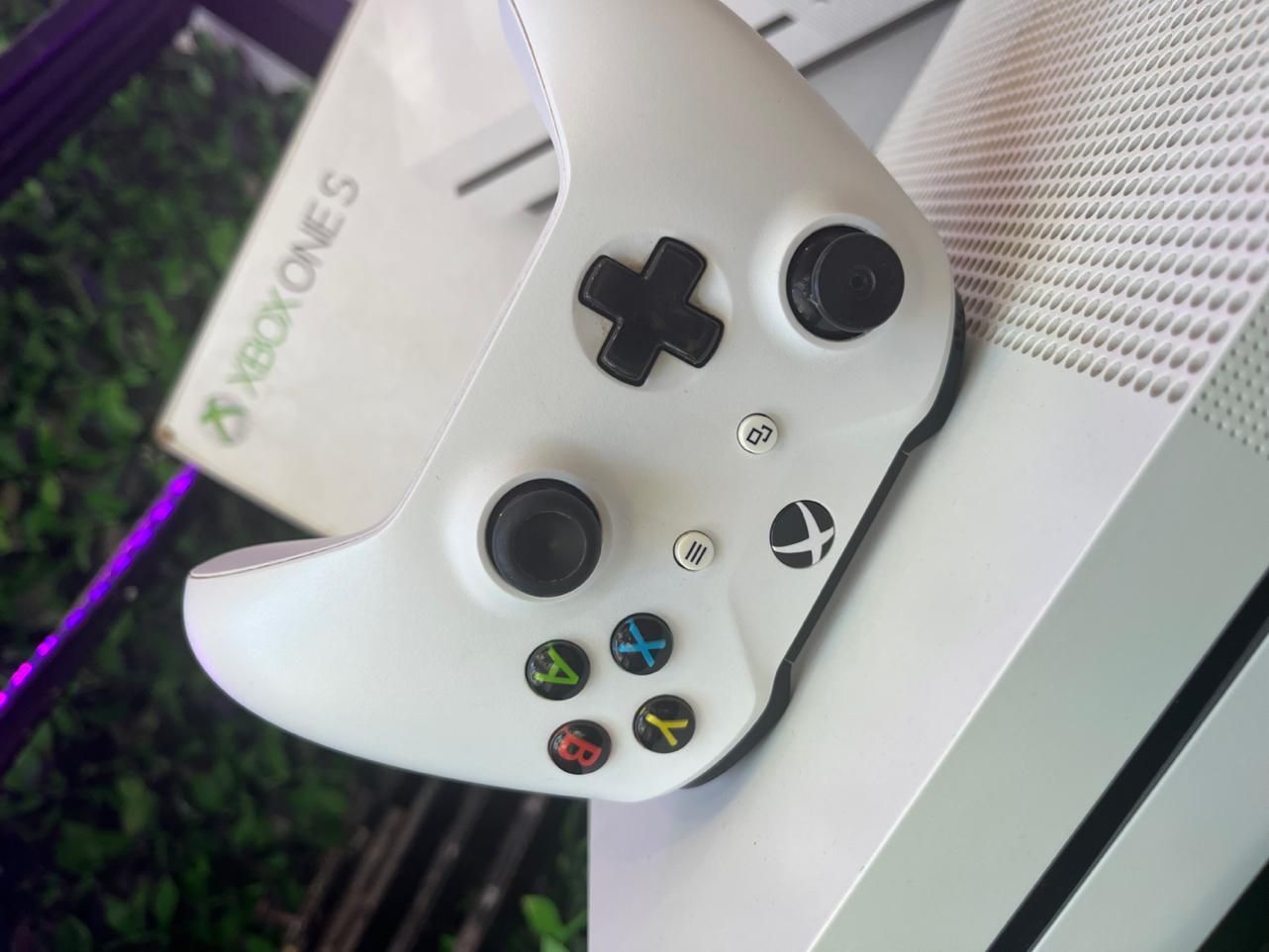 Xbox one s|کنسول، بازی ویدئویی و آنلاین|رشت, استادسرا|دیوار