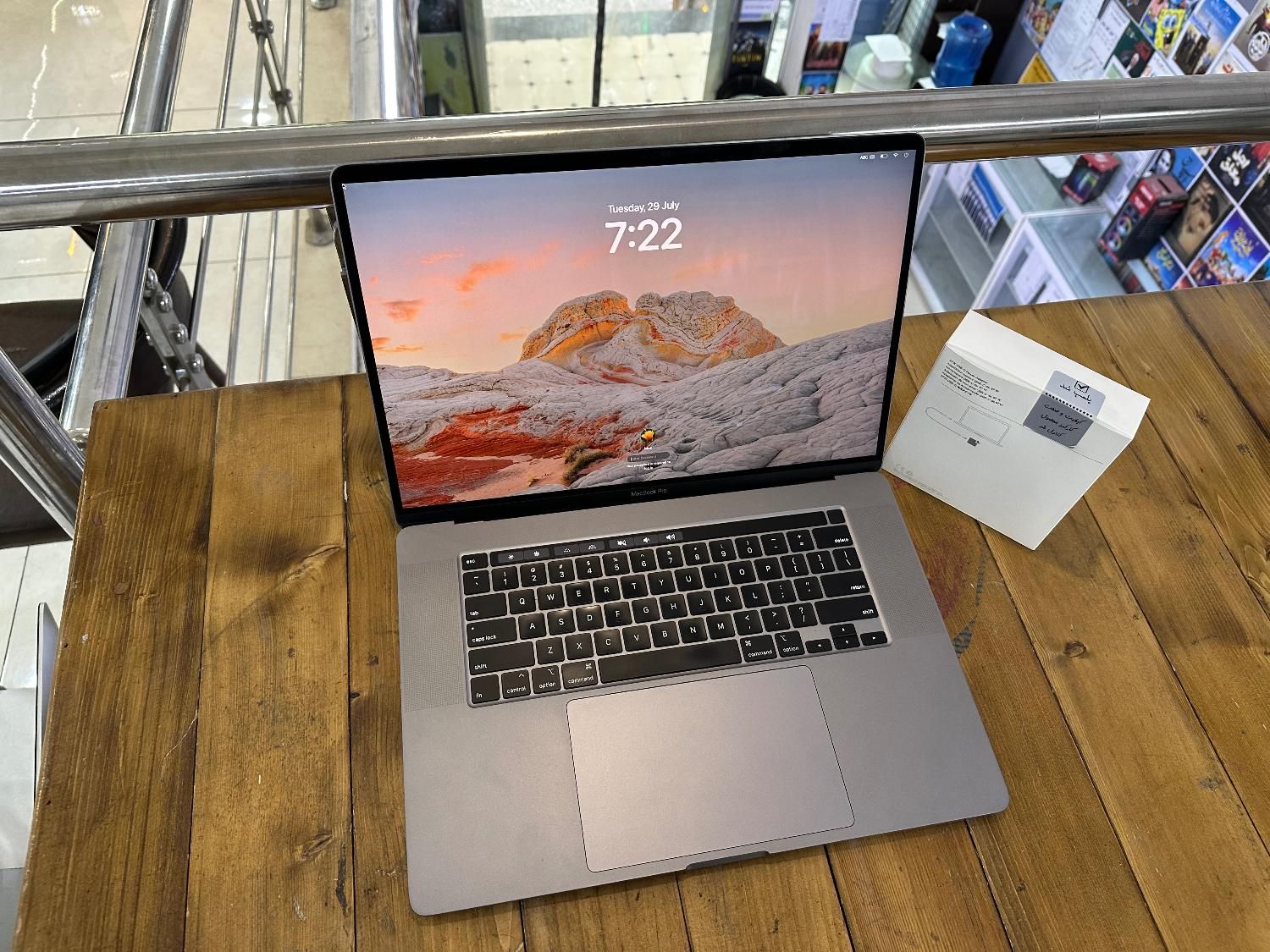 لپ تاپ macbook pro i9 مک بوک پرو touch bar|رایانه همراه|شیراز, زرهی|دیوار