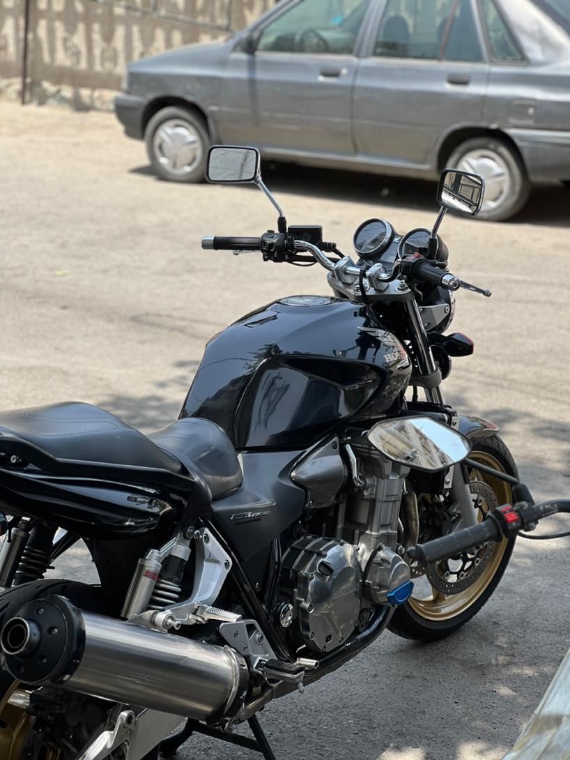 cb1300 مدل ۲۰۰۵ اگزوز سوتی|موتورسیکلت|تهران, خلیج فارس|دیوار