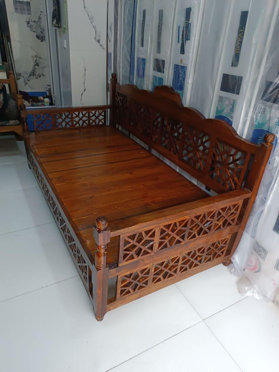 تولیدی تخت سنتی چهار نفره سه نفره دونفره یک نفره|مبلمان خانگی و میز عسلی|قم, شهرک فاطمیه|دیوار