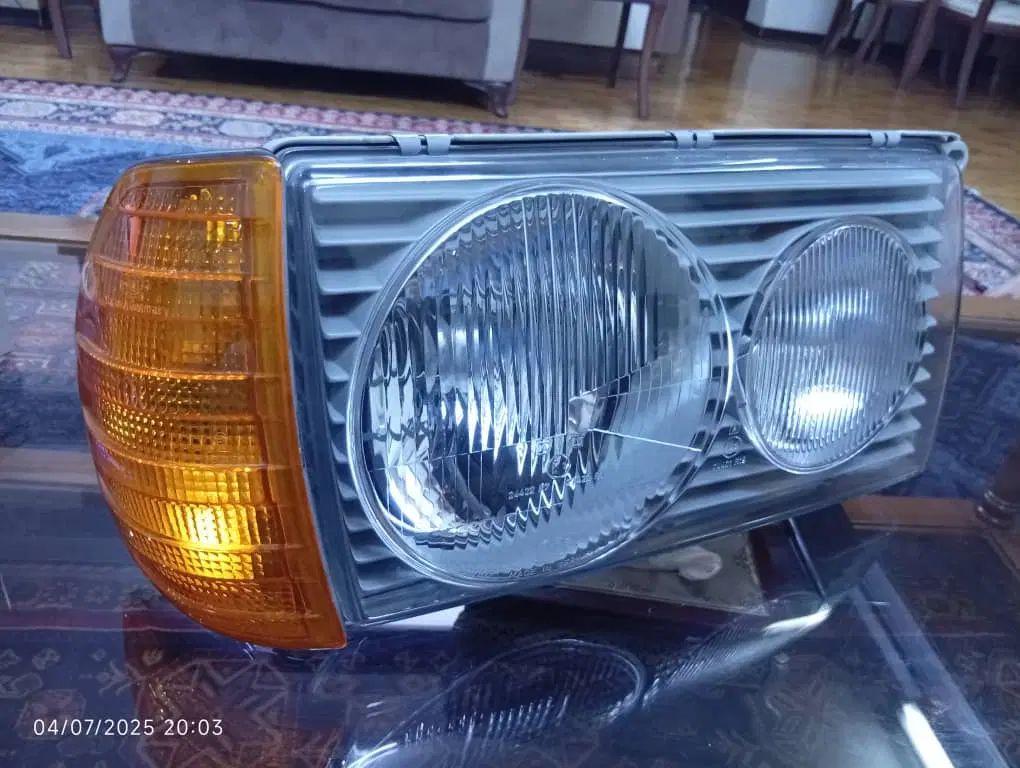 چراغ جلوی دانشجویی مدل ۱۹۷۷ و خطر عقب معماری  w115|قطعات یدکی و لوازم جانبی|تهران, علم و صنعت|دیوار