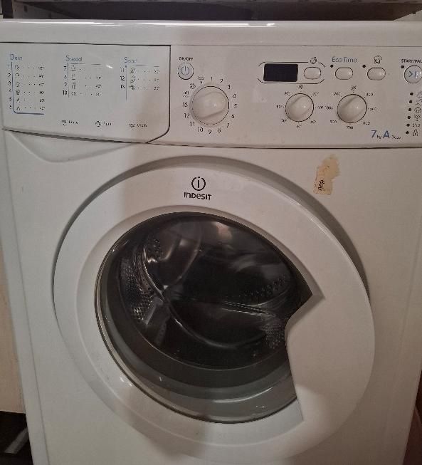 ماشین لباسشویی ایندزیت indesit|ماشین لباسشویی و خشک‌کن لباس|تهران, استخر|دیوار