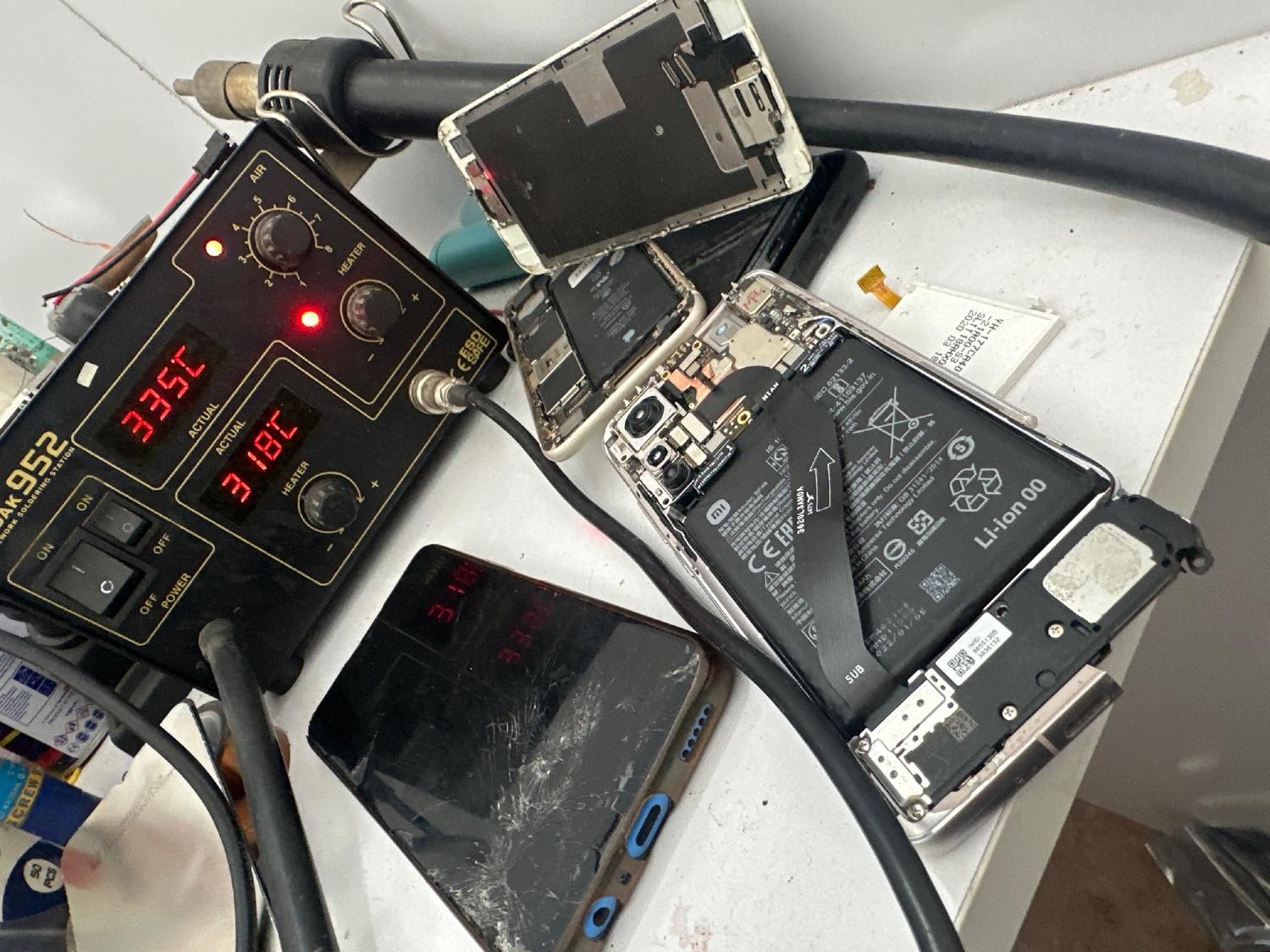 تعمیرات انواع گوشی موبایل و لوازم جانبی واسپیکر|خدمات رایانه‌ای و موبایل|نجف‌آباد, منتظری جنوبی|دیوار