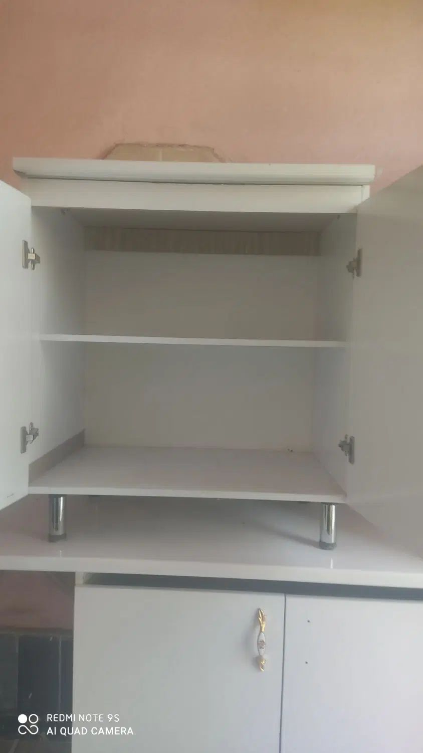 چندتا کابینت دودرب سه درب چوبی فلزی نیستن|مصالح و تجهیزات ساختمان|زاهدان, |دیوار