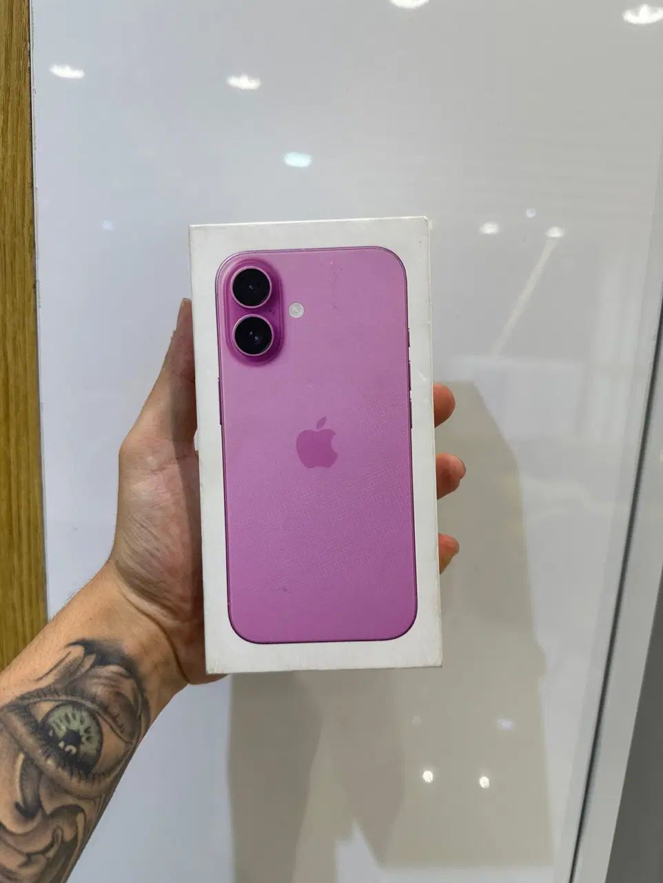 iphone 16 normal آیفون ۱۶ نرمال|موبایل|تهران, درختی|دیوار