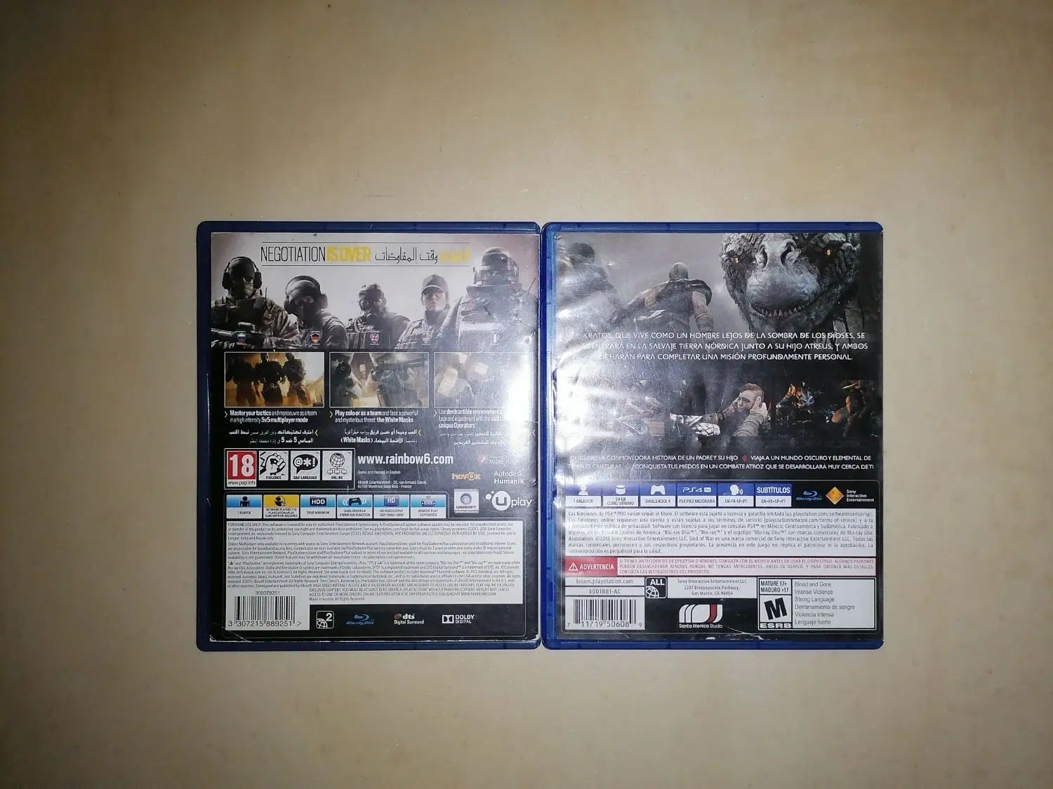 بازی ps4(گاد اف وار4 و رینبو) پایه ps4(فن شارژر)|کنسول، بازی ویدئویی و آنلاین|تهران, شهرک امام خمینی|دیوار