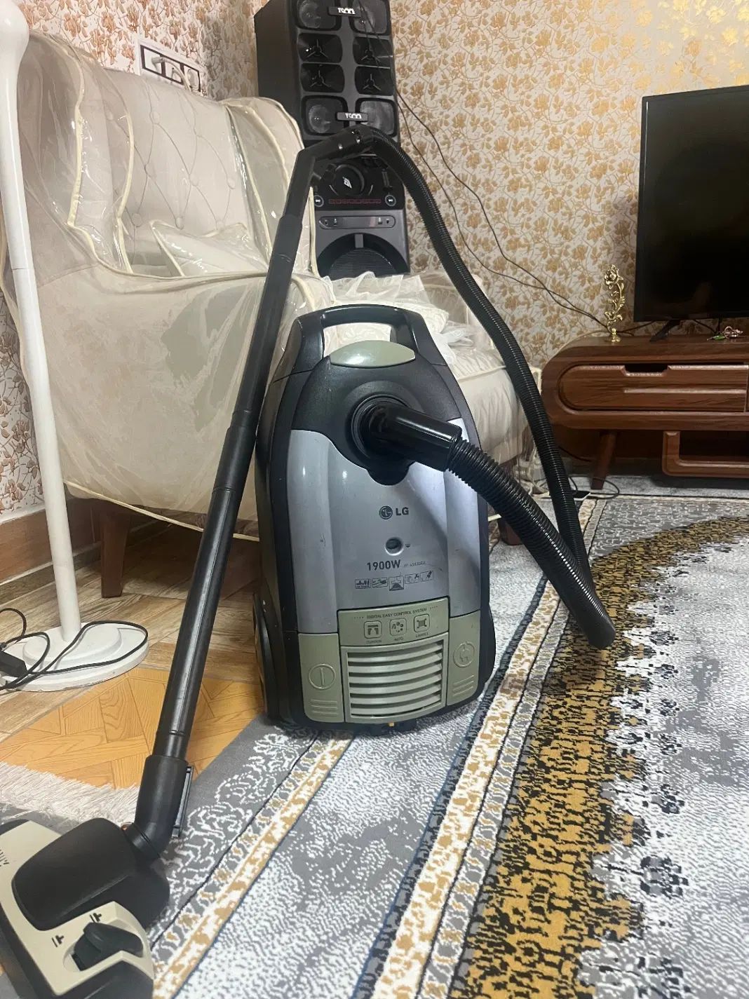 جاروبرقی LG|جاروبرقی، جارو شارژی، بخارشو|رشت, معلولین|دیوار