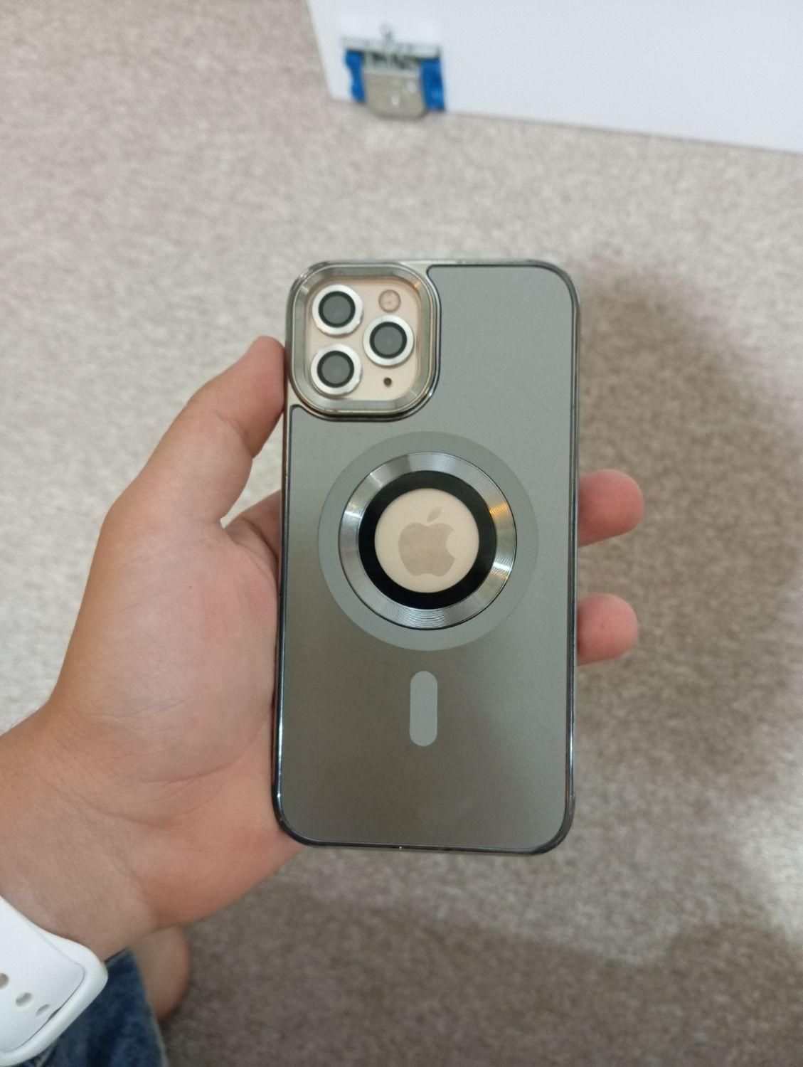 اپل iPhone 11 Pro با حافظهٔ ۶۴ گیگابایت|موبایل|تهران, بهارستان|دیوار