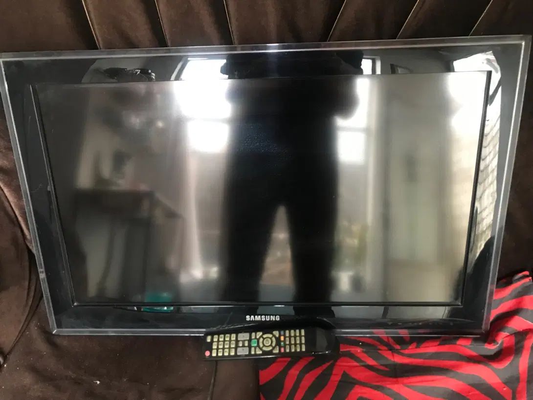 تلویزیون LCD سامسونگ|تلویزیون و پروژکتور|رشت, استقامت ۲|دیوار