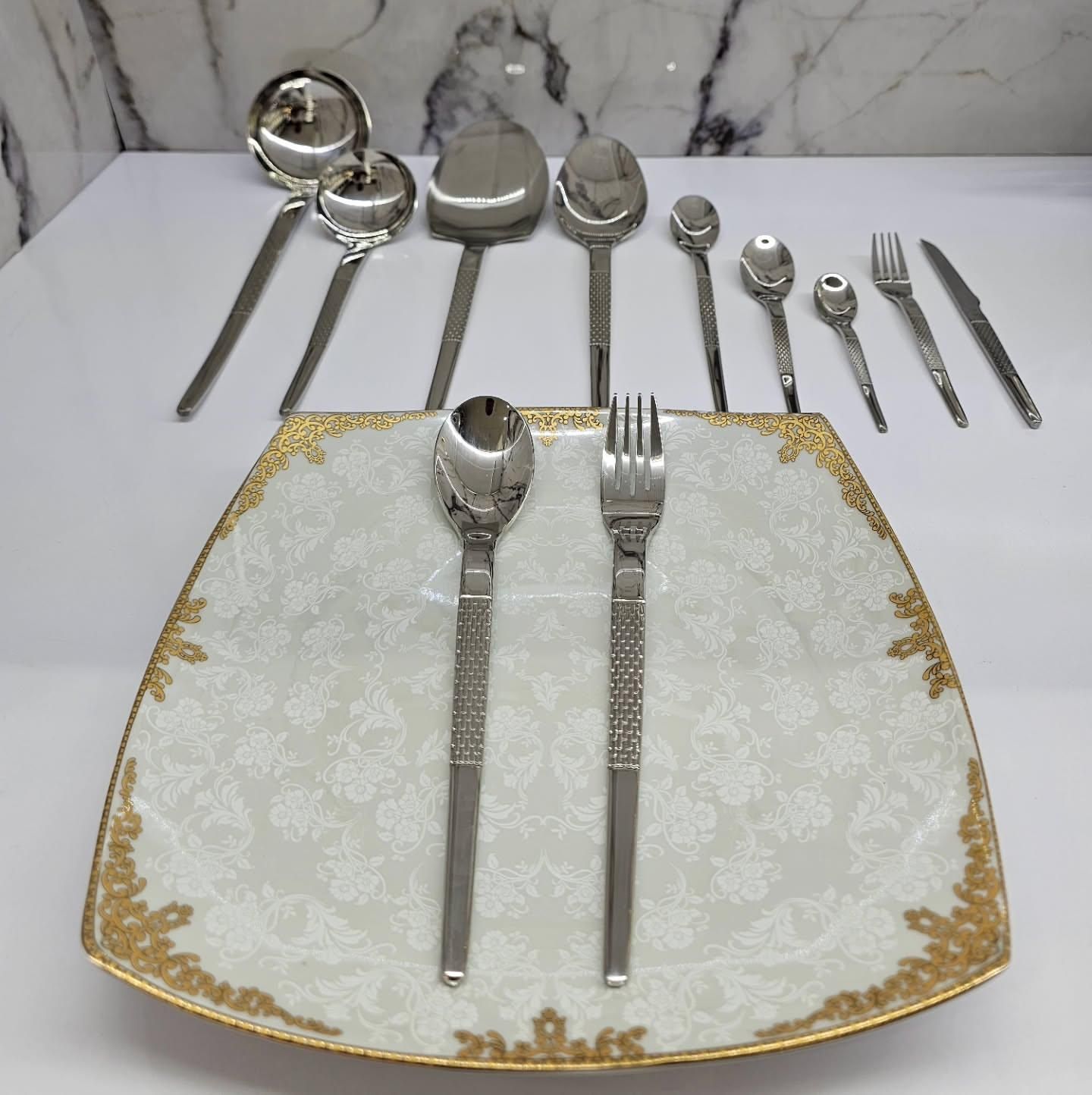 سرویس قاشق و کارد و چنگال کفگیر ملاقه یونیک|ظروف سرو و پذیرایی|تبریز, |دیوار