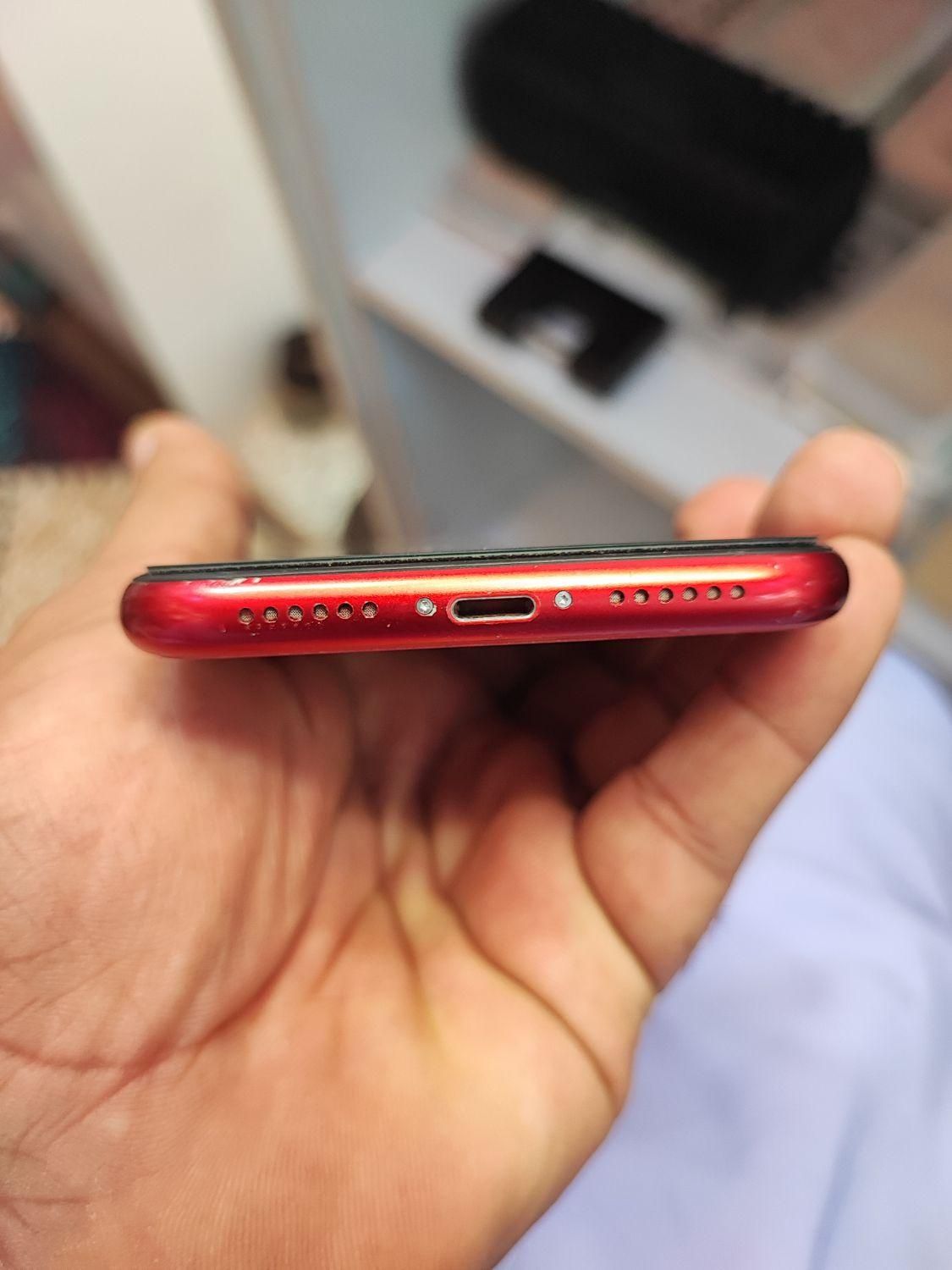 اپل iPhone 11 با حافظهٔ ۲۵۶ گیگابایت|موبایل|زاهدان, |دیوار