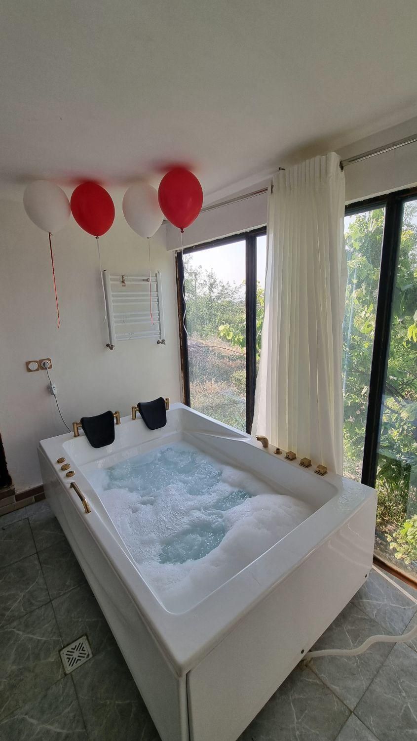 سویت VIPجنگلی جکوزی دار|اجارهٔ کوتاهمدت ویلا و باغ|خرمآباد, |دیوار