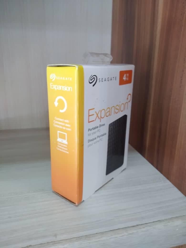 هارد اکسترنال 4 ترا نومدل SEAGATE|قطعات و لوازم جانبی رایانه|اراک, |دیوار