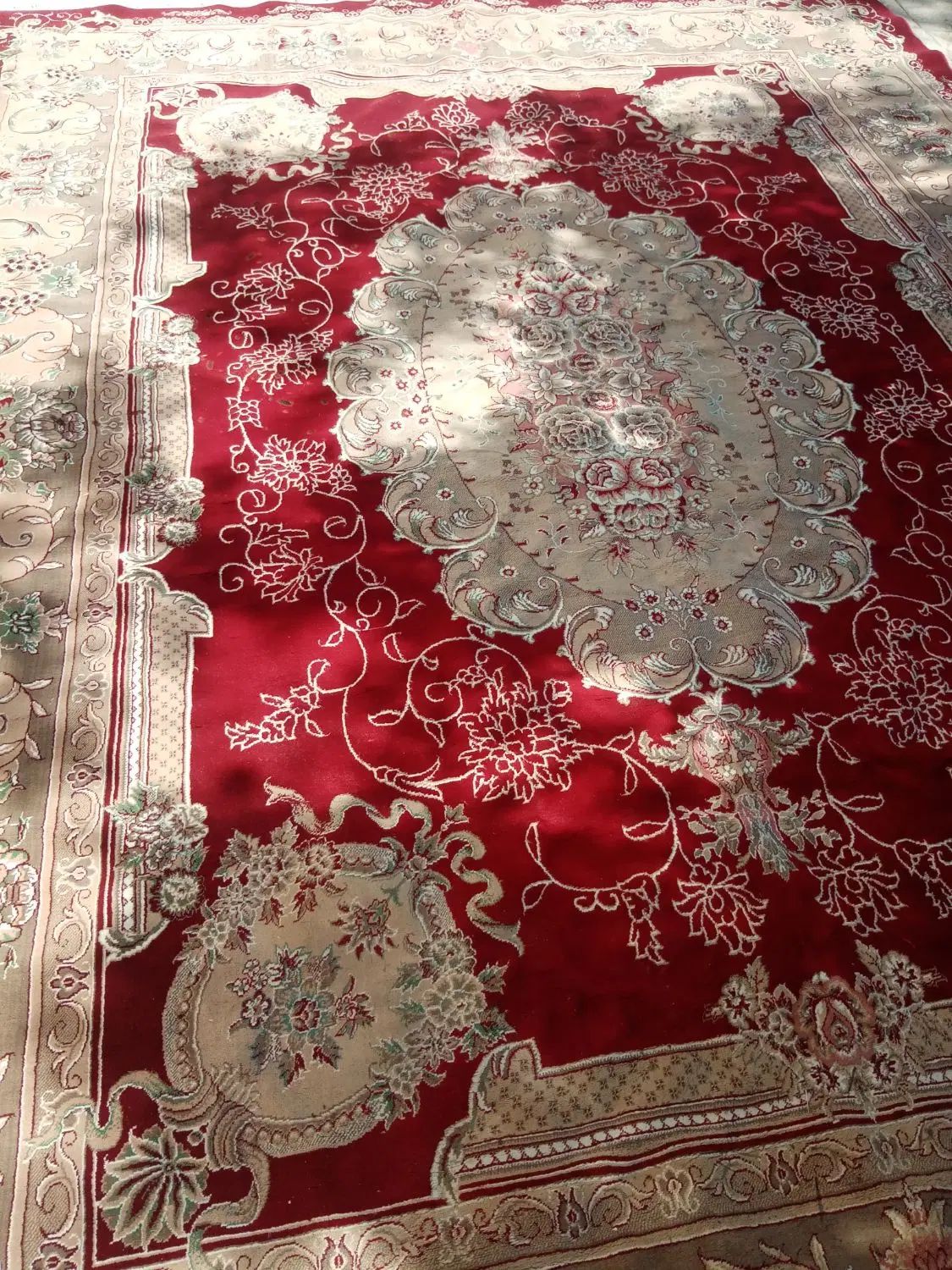 قالی 12متری نگین ابریشم کاشان 500شانه در شهرضا|فرش|اصفهان, شهرستان|دیوار
