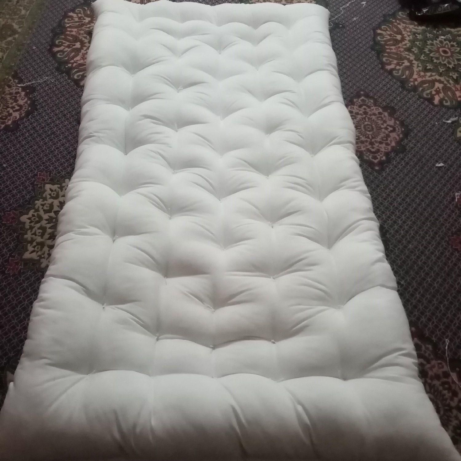 رختخواب دوزی نمونه|رختخواب، بالش، پتو|یزد, |دیوار