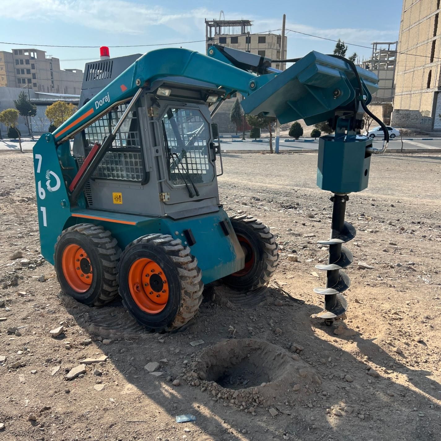 ساخت و فروش انواع جلوبند بابکت و مینی لودر|ماشین‌آلات صنعتی|رباط‌کریم, |دیوار