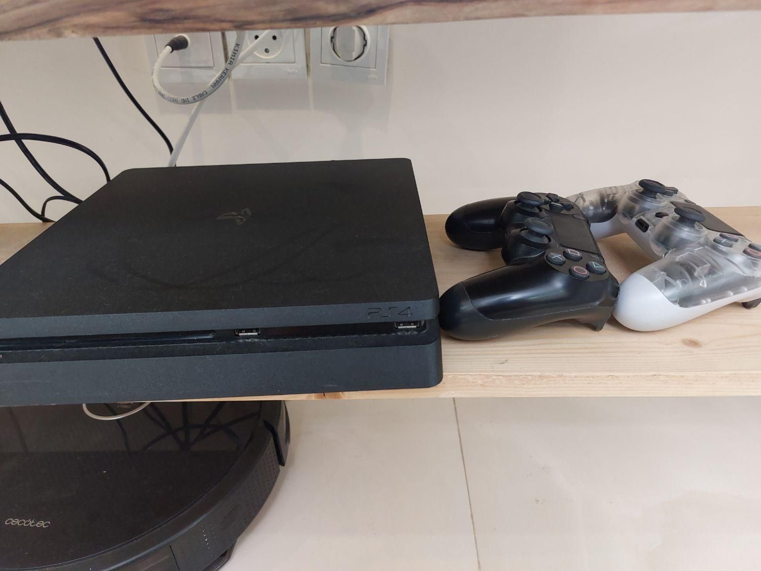 یک ترا PS4 هک ورژن ۹ کپی خور، دو دسته و ست کامل VR|کنسول، بازی ویدئویی و آنلاین|تهران, مهران|دیوار