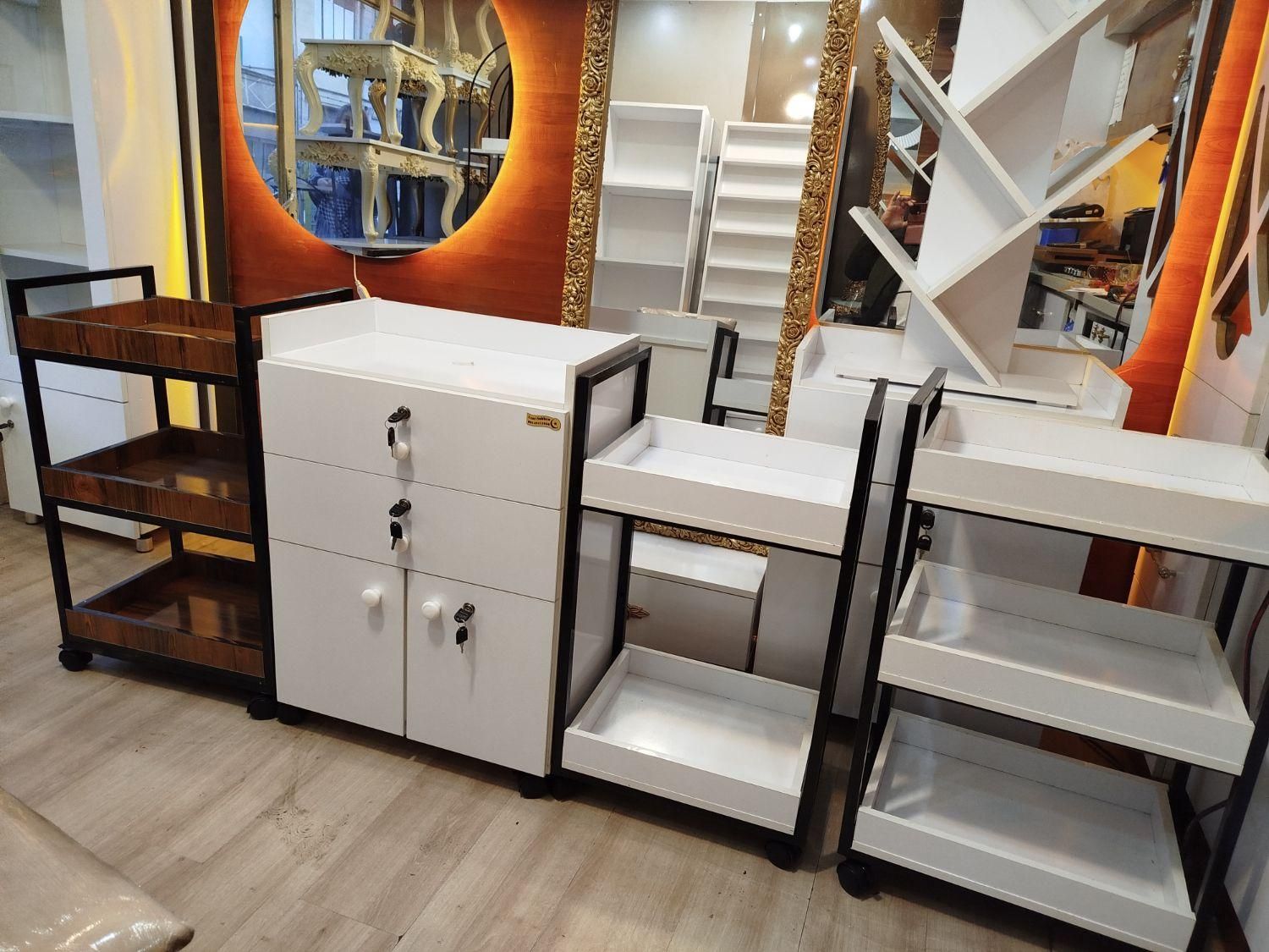 انواع ترولی|آرایشگاه و سالن‌های زیبایی|ارومیه, |دیوار