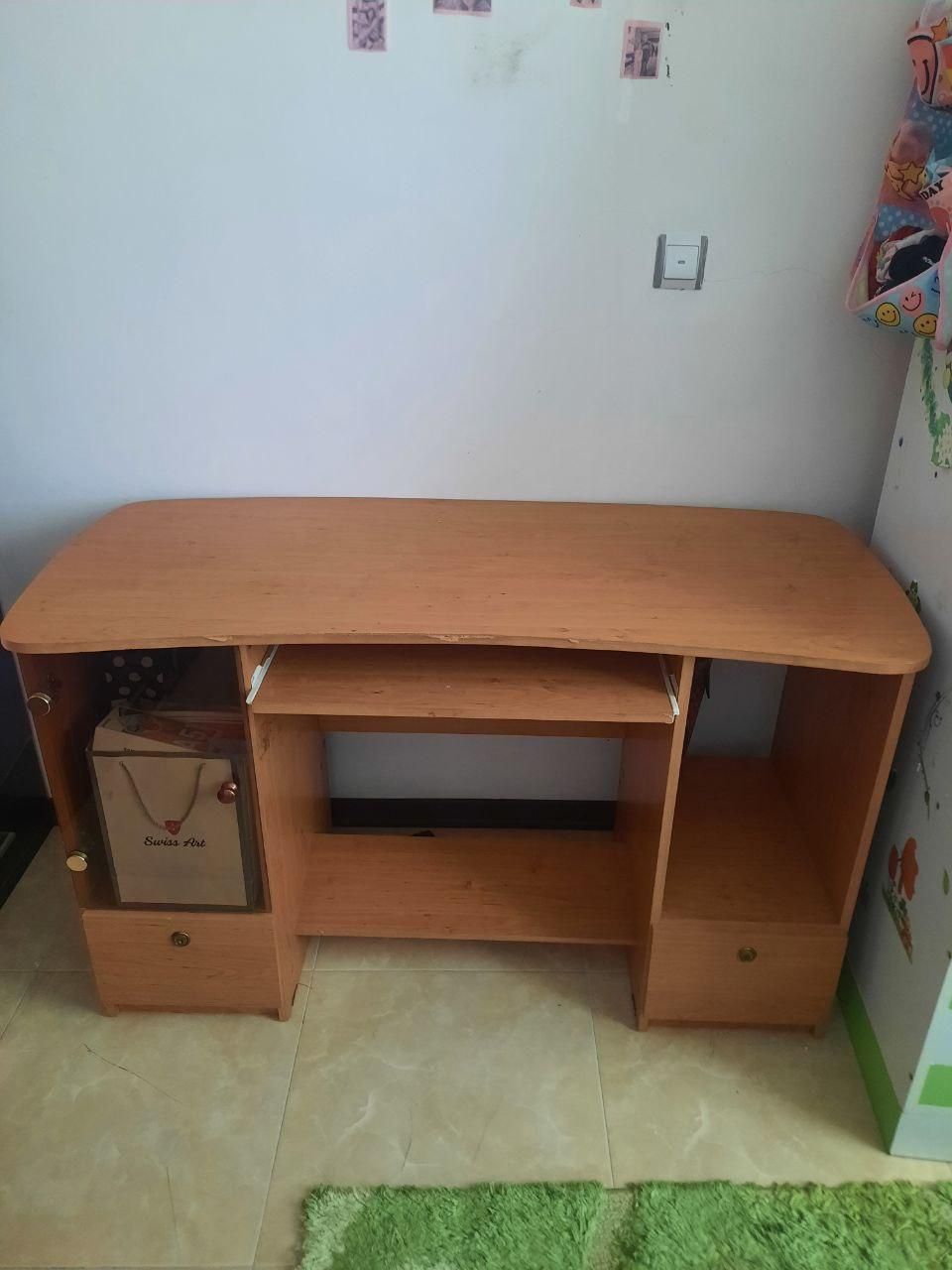 میز کامپیوتر|میز تحریر و کامپیوتر|بندر انزلی, معلم|دیوار