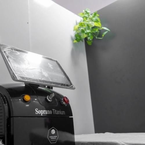 لیزر فول بادی بدون درد با سری شخصی|خدمات آرایشگری و زیبایی|مشهد, موسوی قوچانی|دیوار