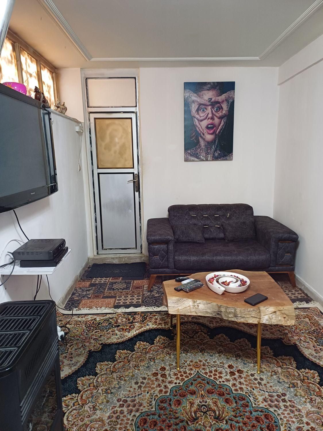 اجاره کوتاه مدت و بلندمدت|اجارهٔ کوتاه‌مدت آپارتمان و سوئیت|اندیشه, اندیشه فاز ۴|دیوار