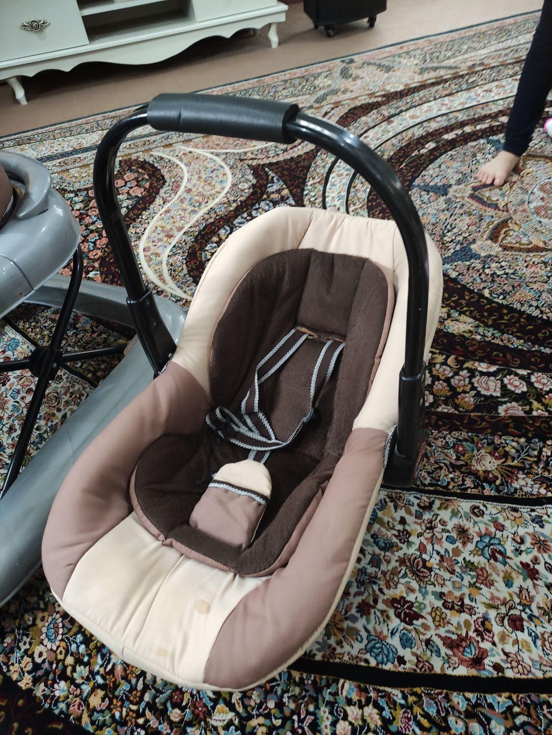 راروئک و کریر|کالسکه و لوازم جانبی|علی‌آباد کتول, |دیوار