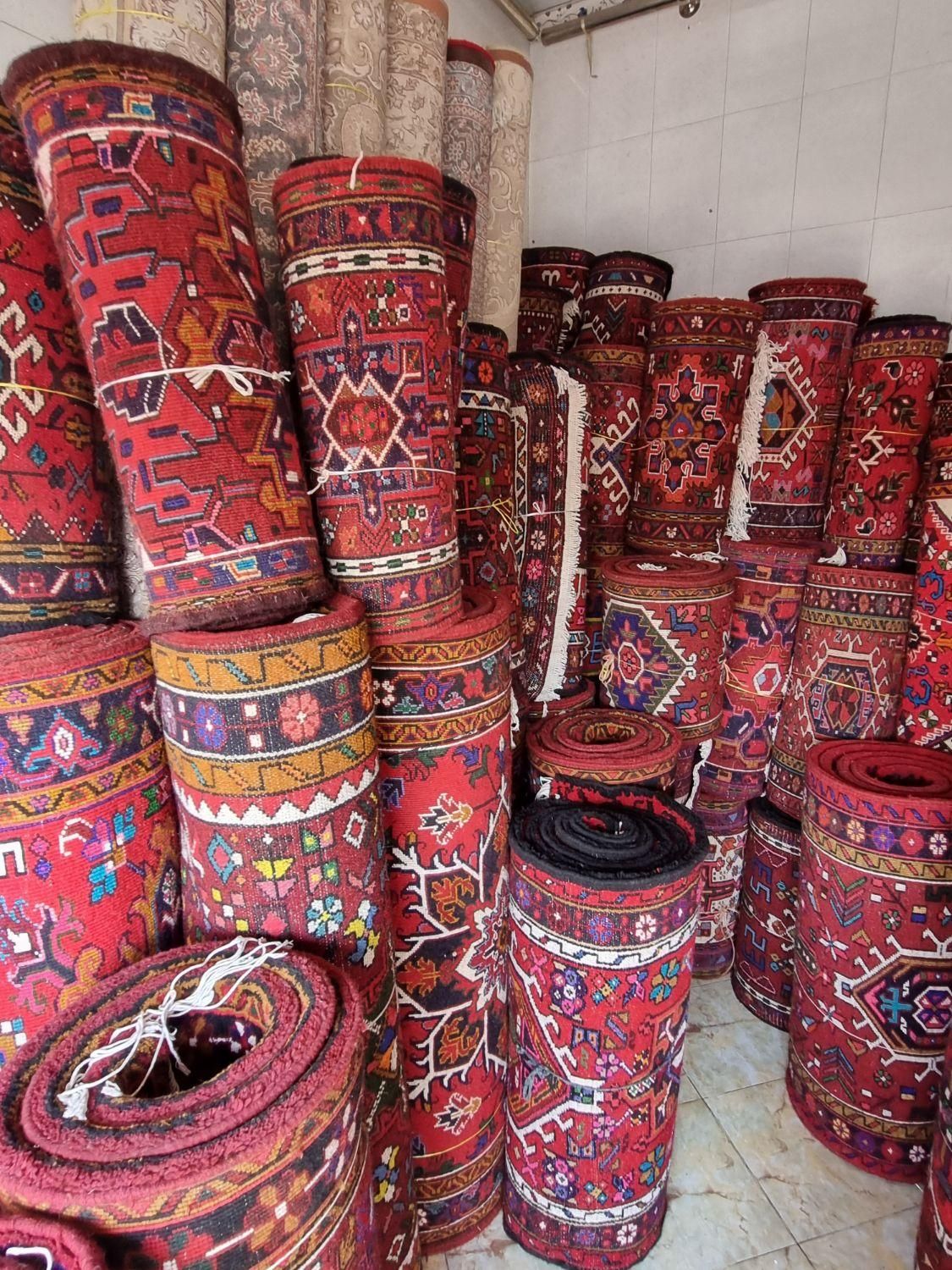 فرش های رنگ کرم|فرش|مراغه, |دیوار