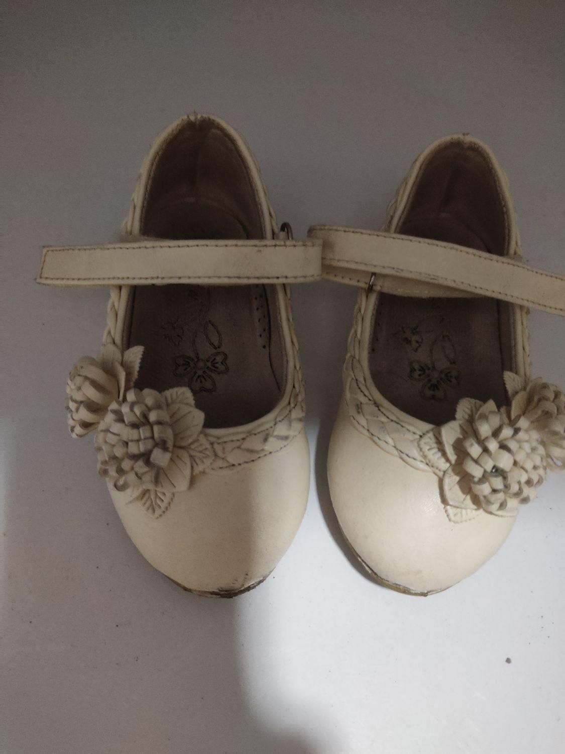 کفش و کتانی و بوت دخترانه|کفش و لباس بچه|رشت, رشتیان|دیوار