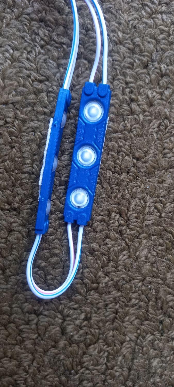 چراغ کوچیک قرمز و led سفید و ابی|لامپ و چراغ|همدان, |دیوار
