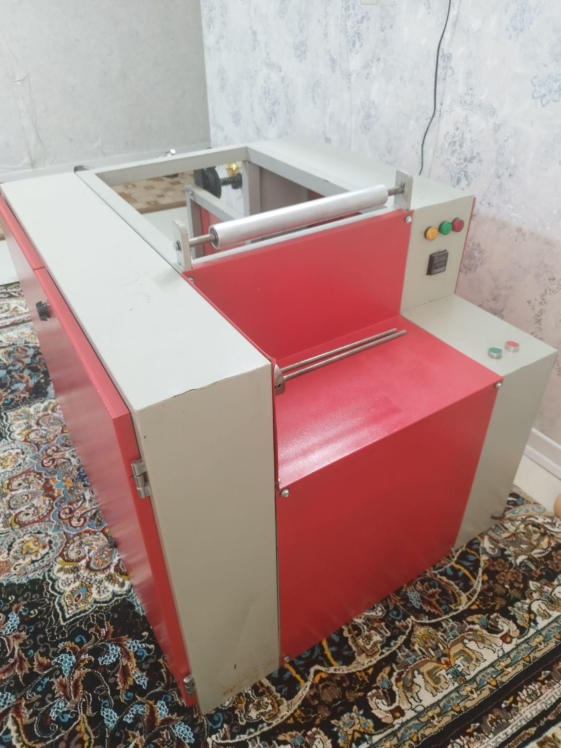 فروش دستگاه سفره یکبارمصرف پرفراژدار تک رول|ماشین‌آلات صنعتی|قشم, |دیوار