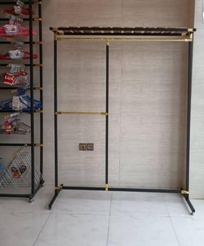 رگال لباس بنداویز کد ۲|بندرخت و رخت‌آویز|اصفهان, پوریای ولی|دیوار