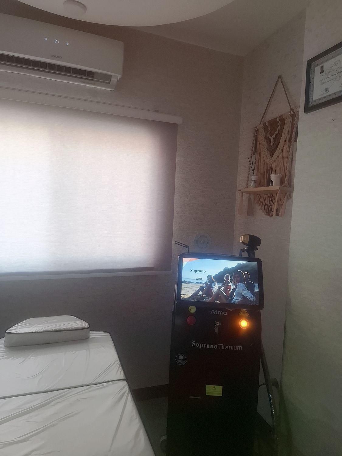 تزریق ژل و بوتاکس، لیزر موهای زائد، لاغری تضمینی|خدمات آرایشگری و زیبایی|رشت, دیلمان|دیوار