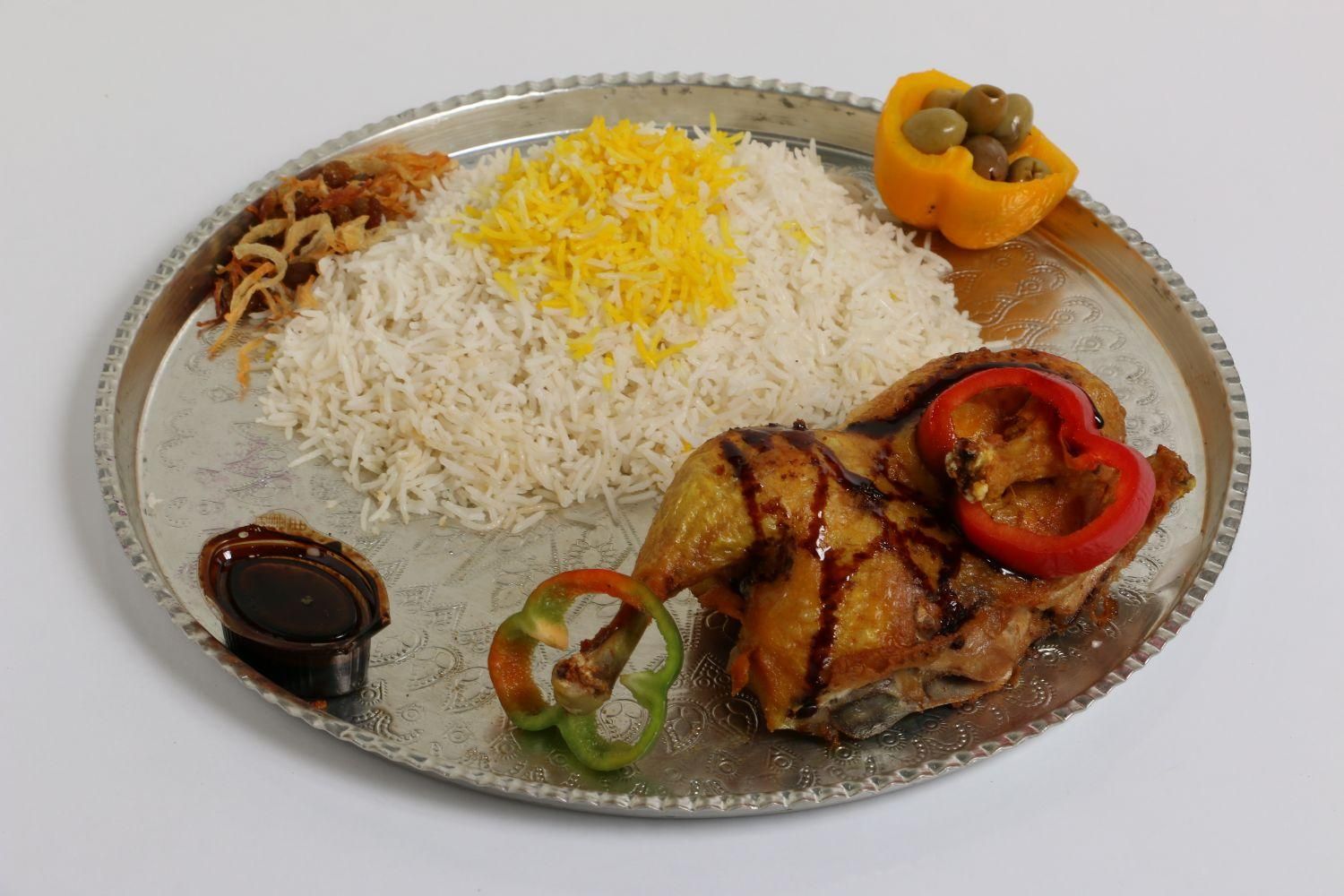 طبخ باکیفیت و قیمت مناسب غذاهای ایرانی و خارجی|خدمات پذیرایی، مراسم|شیراز, فرگاز|دیوار