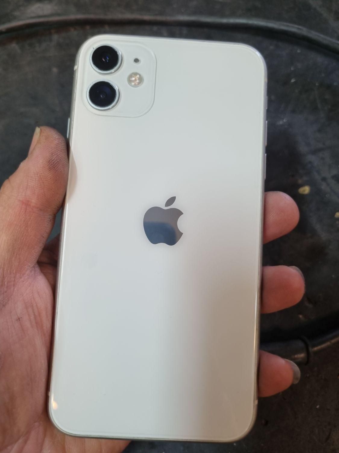 اپل iPhone 11 با حافظهٔ ۱۲۸ گیگابایت|موبایل|اصفهان, شهرک کوثر|دیوار