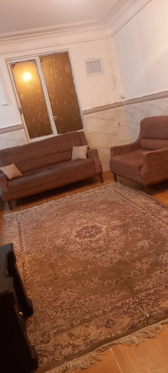 یک واحدآپارتمان همکف قائل زندگی برای ۳نفر|اجارهٔ کوتاه‌مدت آپارتمان و سوئیت|ملارد, |دیوار