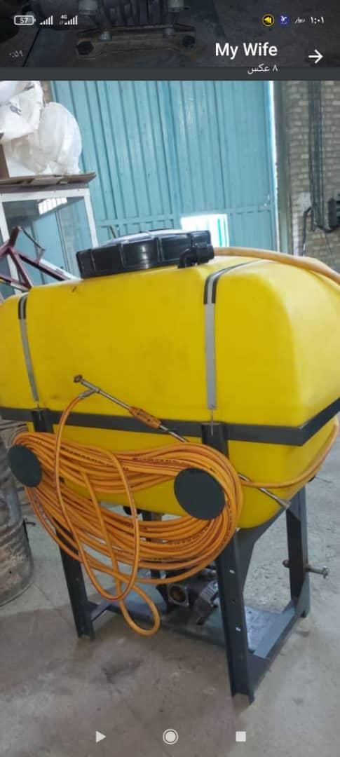 تریلی دو چرخ  ۶۵ و سم پاش موتور ایتالیای۴۰|ماشین‌آلات صنعتی|بلوک, |دیوار