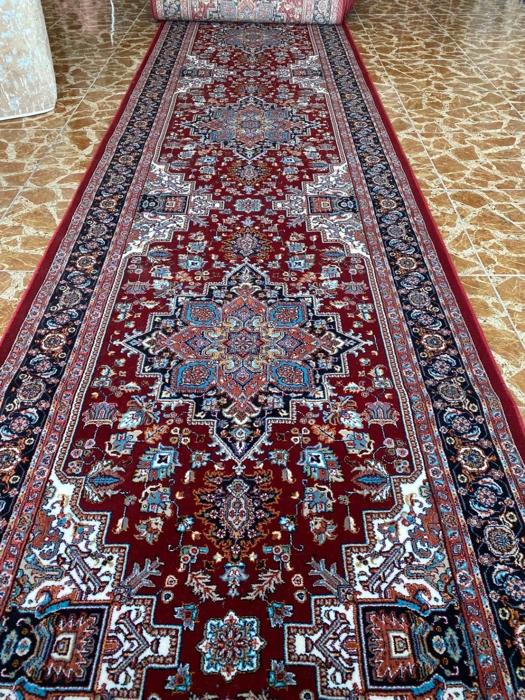 کناره عرض80تا2 مترهریس لاکی نخ(فرش کریم زاده)|فرش|تبریز, |دیوار