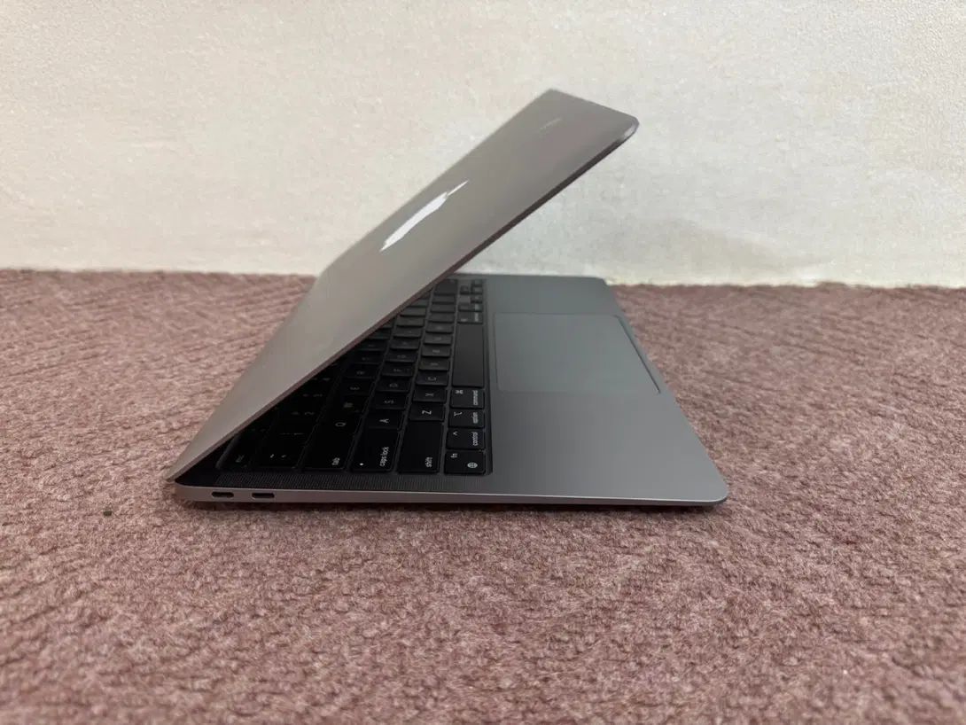 MacBook مک‌بوک ایر ۲۰۲۰ در حد نو|رایانه همراه|اصفهان, کوی امیریه|دیوار