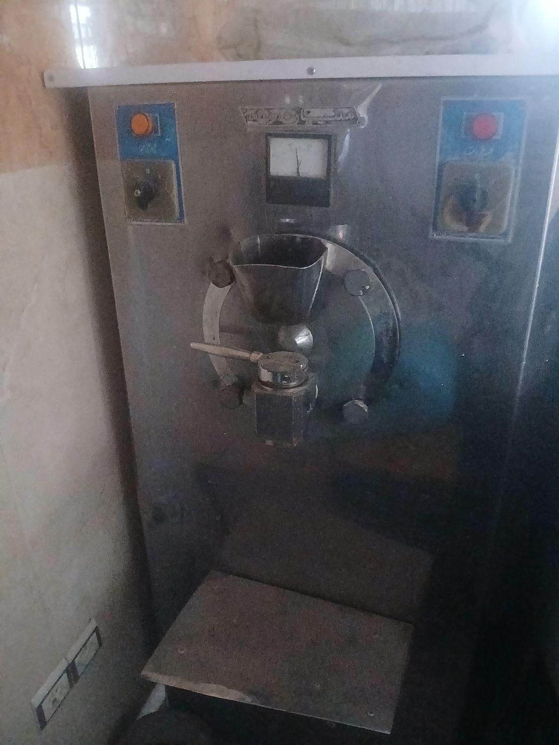 دستگاه بستنی ساز|فروشگاه و مغازه|صباشهر, |دیوار