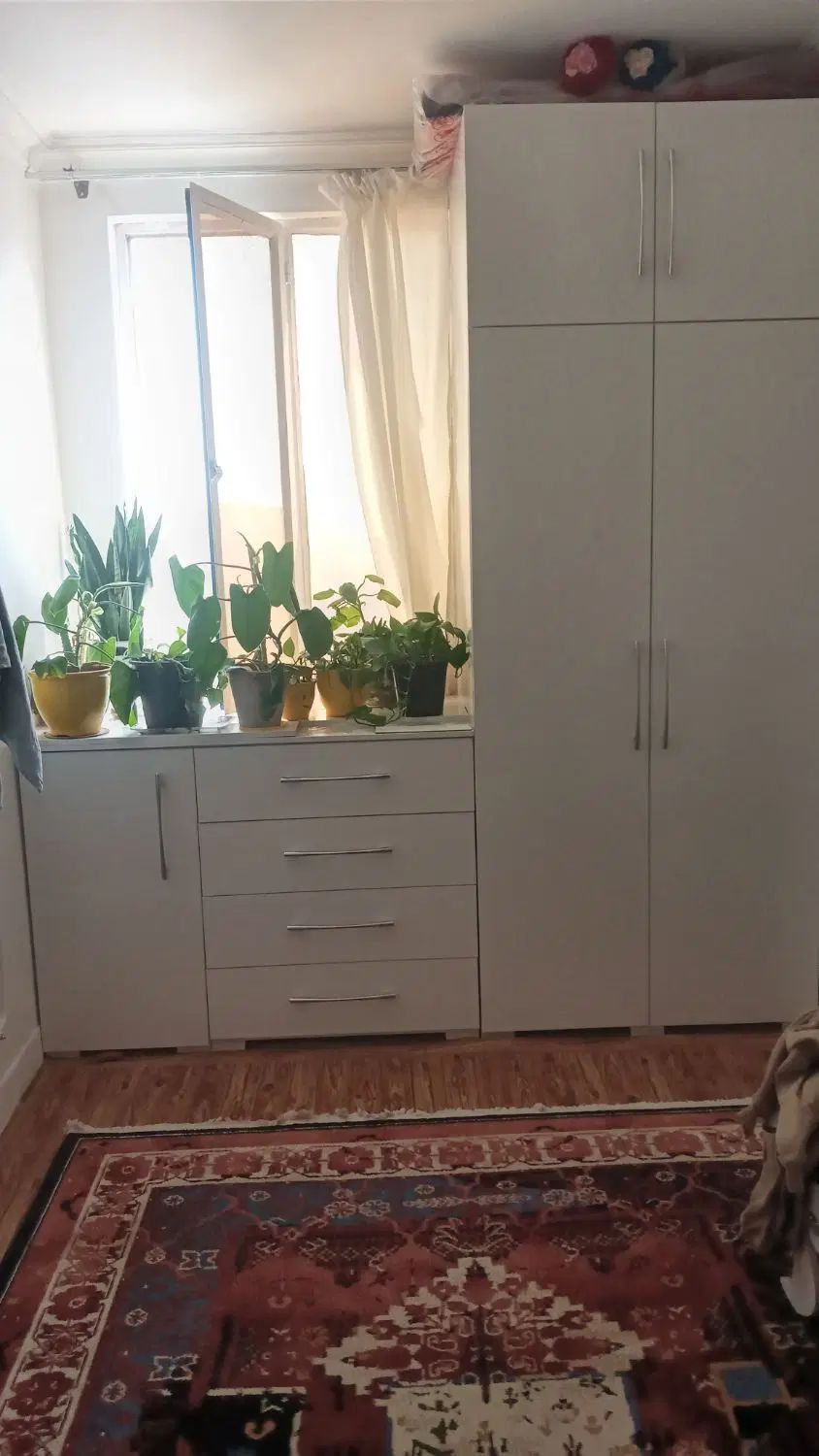 ساخت کمد دیواری وتعویض درکابینت باپایین ترین قیمت|کتابخانه، شلف، قفسه‌های دیواری|بوئین زهرا, |دیوار