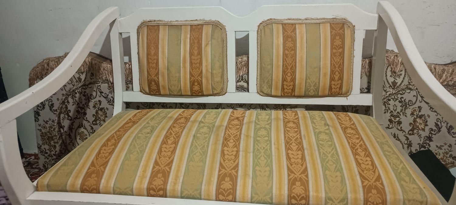 یک دست صندلی|مبلمان خانگی و میز عسلی|کوهدشت, |دیوار