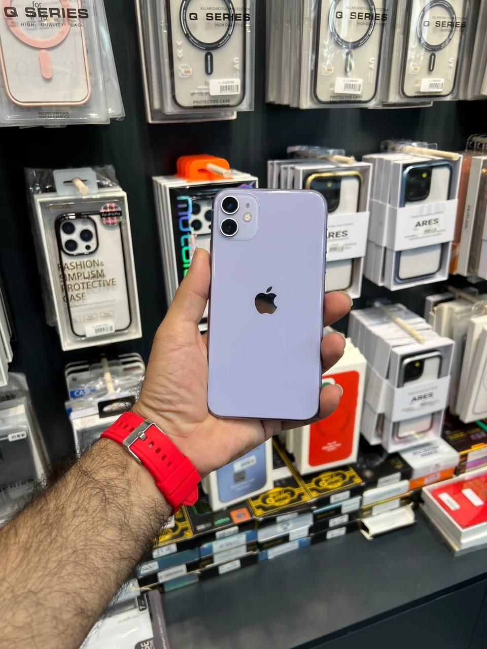 اپل iPhone 11 با حافظهٔ ۱۲۸ گیگابایت|موبایل|رشت, بازار|دیوار