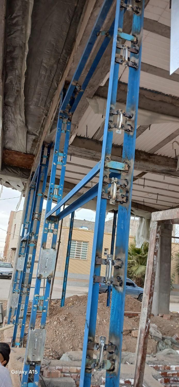 اجرای جوشکاری والپست ناودانی منقطع گیره|خدمات پیشه و مهارت|کرمان, |دیوار