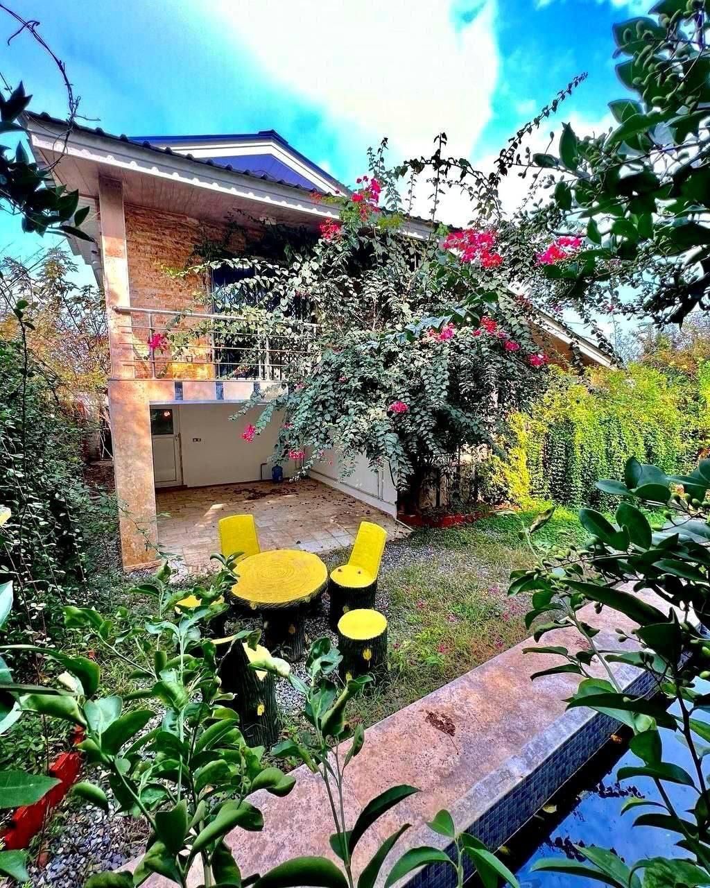 *دلم برا مالکش میسوزه مجبور شده مفت بده ملکش رو*|فروش خانه و ویلا|چمستان, |دیوار