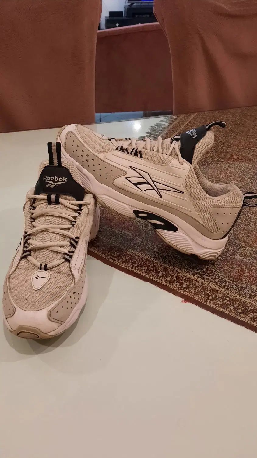 کتونی ریبوک ریباک اورجینال سایز ۴۲ ۴۳ reebok zx|کیف، کفش، کمربند|تهران, عباسی|دیوار